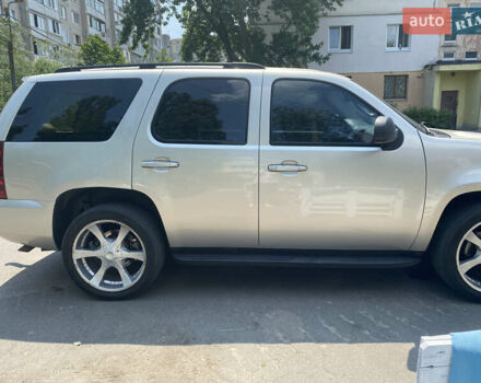 Шевроле Тахо 2007 в Киеве на Automoto.ua Бежевый Шевроле Тахо, объемом двигателя 5.3 л и пробегом 180 тыс. км за 21000 $, фото 5 на Automoto.ua