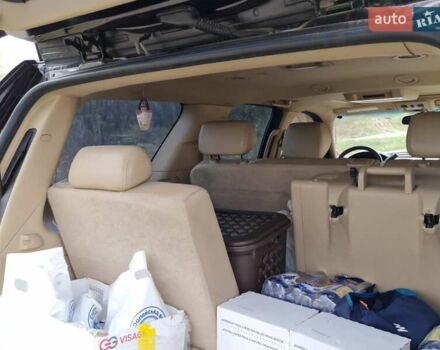 Черный Шевроле Тахо, объемом двигателя 5.3 л и пробегом 194 тыс. км за 16100 $, фото 24 на Automoto.ua