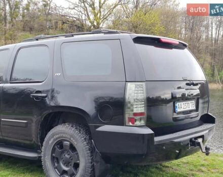 Черный Шевроле Тахо, объемом двигателя 5.3 л и пробегом 194 тыс. км за 16100 $, фото 29 на Automoto.ua