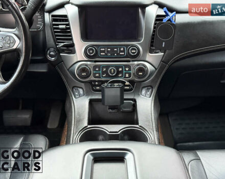 Черный Шевроле Тахо, объемом двигателя 5.33 л и пробегом 253 тыс. км за 34500 $, фото 19 на Automoto.ua