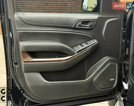 Черный Шевроле Тахо, объемом двигателя 5.33 л и пробегом 253 тыс. км за 34500 $, фото 11 на Automoto.ua