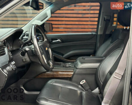 Черный Шевроле Тахо, объемом двигателя 5.33 л и пробегом 253 тыс. км за 34500 $, фото 13 на Automoto.ua