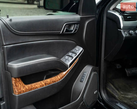 Черный Шевроле Тахо, объемом двигателя 5.33 л и пробегом 138 тыс. км за 42900 $, фото 46 на Automoto.ua