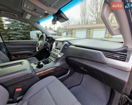 Чорний Шевроле Тахо, об'ємом двигуна 5.3 л та пробігом 92 тис. км за 39999 $, фото 26 на Automoto.ua