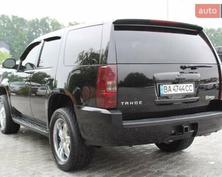 Шевроле Тахо, объемом двигателя 6 л и пробегом 310 тыс. км за 14800 $, фото 7 на Automoto.ua
