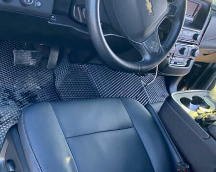 Сірий Шевроле Тахо, об'ємом двигуна 5.33 л та пробігом 120 тис. км за 32000 $, фото 6 на Automoto.ua