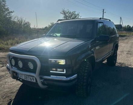 Серый Шевроле Тахо, объемом двигателя 6.5 л и пробегом 375 тыс. км за 6500 $, фото 1 на Automoto.ua