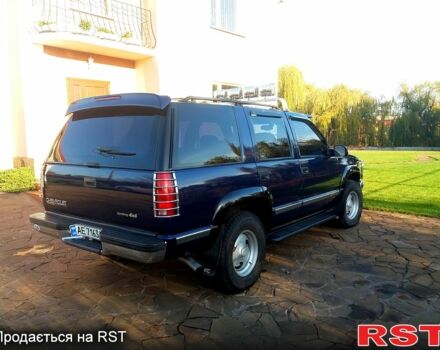 Синий Шевроле Тахо, объемом двигателя 5.7 л и пробегом 260 тыс. км за 13000 $, фото 1 на Automoto.ua