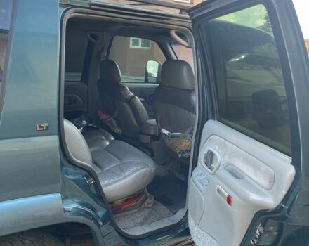 Зеленый Шевроле Тахо, объемом двигателя 5.7 л и пробегом 350 тыс. км за 6300 $, фото 10 на Automoto.ua