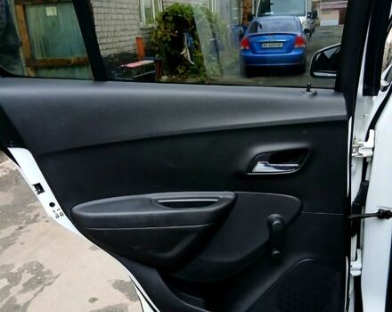 Білий Шевроле Трекер, об'ємом двигуна 1.8 л та пробігом 198 тис. км за 9000 $, фото 11 на Automoto.ua