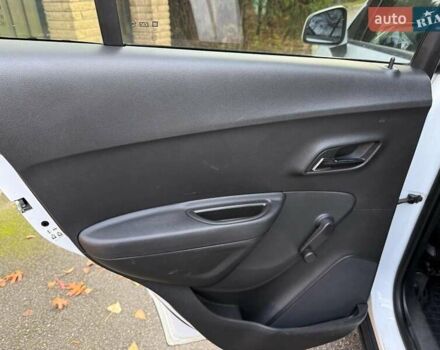 Белый Шевроле Трекер, объемом двигателя 1.8 л и пробегом 199 тыс. км за 8990 $, фото 16 на Automoto.ua