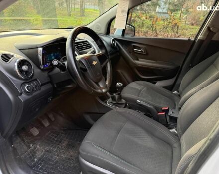 Белый Шевроле Трекер, объемом двигателя 1.8 л и пробегом 199 тыс. км за 8990 $, фото 12 на Automoto.ua