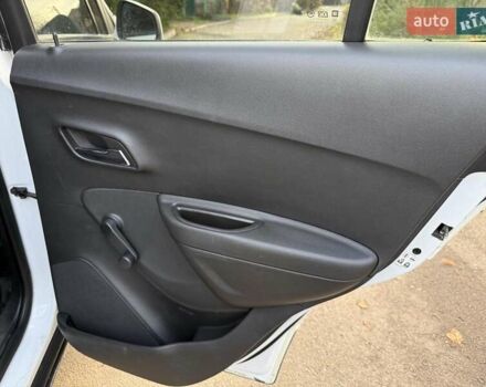 Белый Шевроле Трекер, объемом двигателя 1.8 л и пробегом 199 тыс. км за 8990 $, фото 20 на Automoto.ua