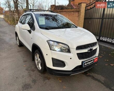 Белый Шевроле Трекер, объемом двигателя 1.8 л и пробегом 199 тыс. км за 8990 $, фото 2 на Automoto.ua