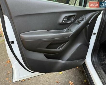 Белый Шевроле Трекер, объемом двигателя 1.8 л и пробегом 199 тыс. км за 8990 $, фото 11 на Automoto.ua