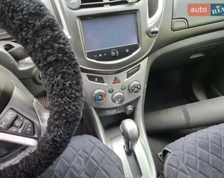 Шевроле Трекер 2014 в Долинской на Automoto.ua Белый Шевроле Трекер, объемом двигателя 1.8 л и пробегом 94 тыс. км за 11500 $, фото 7 на Automoto.ua