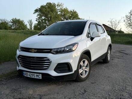 Белый Шевроле Трекер, объемом двигателя 1.4 л и пробегом 167 тыс. км за 11230 $, фото 1 на Automoto.ua