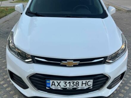Шевроле Трекер 2019 в Харькове на Automoto.ua Белый Шевроле Трекер, объемом двигателя 1 л и пробегом 54 тыс. км за 12300 $, фото 1 на Automoto.ua