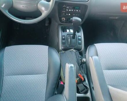 Шевроле Трекер, об'ємом двигуна 2 л та пробігом 201 тис. км за 3600 $, фото 1 на Automoto.ua