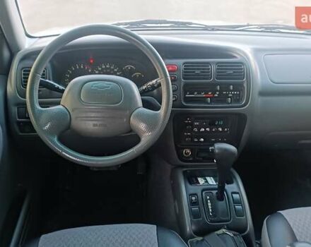 Шевроле Трекер, об'ємом двигуна 2 л та пробігом 201 тис. км за 3600 $, фото 8 на Automoto.ua