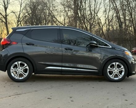 Серый Шевроле Трекер, объемом двигателя 0 л и пробегом 180 тыс. км за 12300 $, фото 6 на Automoto.ua