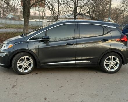 Серый Шевроле Трекер, объемом двигателя 0 л и пробегом 180 тыс. км за 12300 $, фото 2 на Automoto.ua