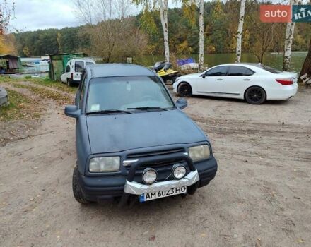 Серый Шевроле Трекер, объемом двигателя 2 л и пробегом 220 тыс. км за 3000 $, фото 6 на Automoto.ua