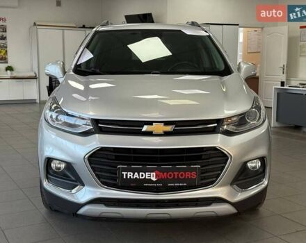 Серый Шевроле Трекер, объемом двигателя 1.36 л и пробегом 120 тыс. км за 12990 $, фото 3 на Automoto.ua