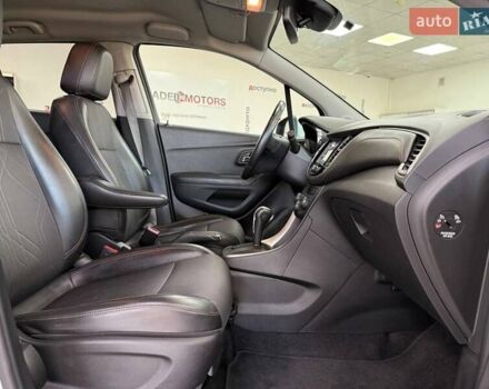 Серый Шевроле Трекер, объемом двигателя 1.36 л и пробегом 120 тыс. км за 13490 $, фото 33 на Automoto.ua