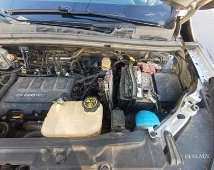 Сірий Шевроле Трекер, об'ємом двигуна 1.4 л та пробігом 77 тис. км за 8700 $, фото 4 на Automoto.ua