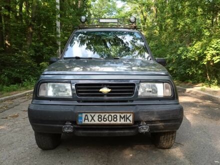 Шевроле Трекер 1998 у Харкові на Automoto.ua Сірий Шевроле Трекер, об'ємом двигуна 1.6 л та пробігом 285 тис. км за 3623 $, фото 1 на Automoto.ua