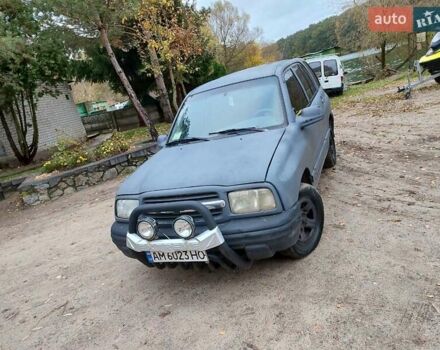 Серый Шевроле Трекер, объемом двигателя 2 л и пробегом 220 тыс. км за 3000 $, фото 1 на Automoto.ua