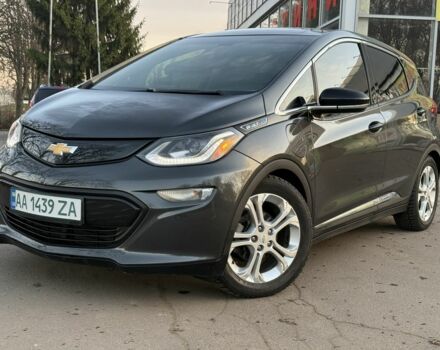 Серый Шевроле Трекер, объемом двигателя 0 л и пробегом 180 тыс. км за 12300 $, фото 1 на Automoto.ua