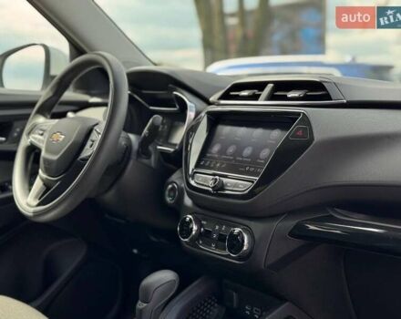 Білий Шевроле Трейлблейзер, об'ємом двигуна 1.34 л та пробігом 80 тис. км за 18900 $, фото 20 на Automoto.ua