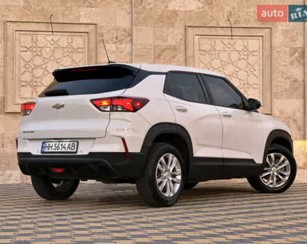 Білий Шевроле Трейлблейзер, об'ємом двигуна 1.2 л та пробігом 20 тис. км за 18000 $, фото 17 на Automoto.ua