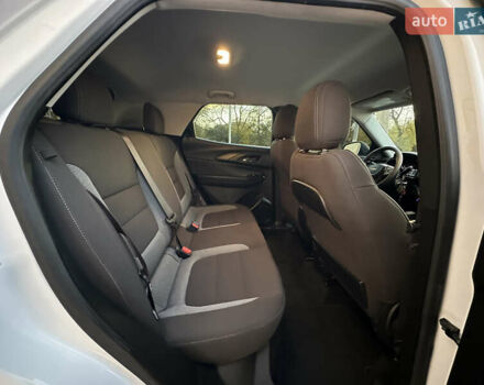 Білий Шевроле Трейлблейзер, об'ємом двигуна 1.2 л та пробігом 20 тис. км за 18000 $, фото 31 на Automoto.ua