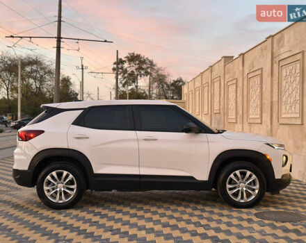 Білий Шевроле Трейлблейзер, об'ємом двигуна 1.2 л та пробігом 20 тис. км за 18000 $, фото 19 на Automoto.ua