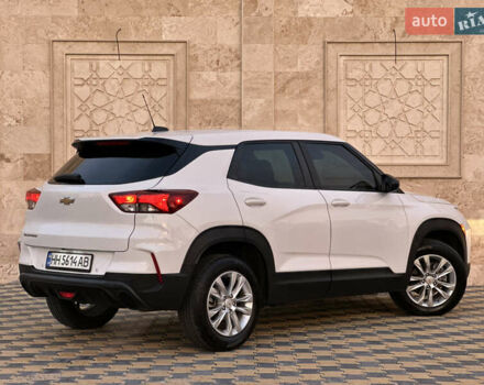 Білий Шевроле Трейлблейзер, об'ємом двигуна 1.2 л та пробігом 20 тис. км за 18000 $, фото 3 на Automoto.ua