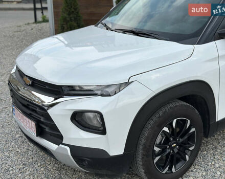 Белый Шевроле Трейлблейзер, объемом двигателя 1.3 л и пробегом 22 тыс. км за 19500 $, фото 3 на Automoto.ua