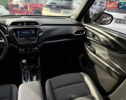 Чорний Шевроле Трейлблейзер, об'ємом двигуна 1.34 л та пробігом 26 тис. км за 21900 $, фото 46 на Automoto.ua