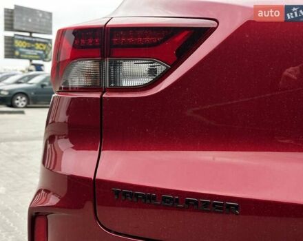 Шевроле Трейлблейзер 2020 в Львове на Automoto.ua Красный Шевроле Трейлблейзер, объемом двигателя 1.34 л и пробегом 48 тыс. км за 17699 $, фото 9 на Automoto.ua