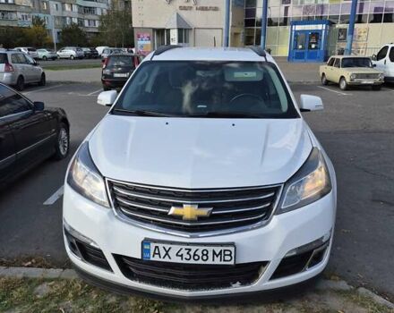 Белый Шевроле Траверс, объемом двигателя 3.56 л и пробегом 223 тыс. км за 12900 $, фото 1 на Automoto.ua