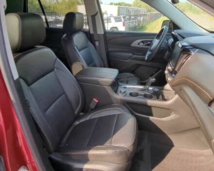 Красный Шевроле Траверс, объемом двигателя 3.6 л и пробегом 33 тыс. км за 17900 $, фото 8 на Automoto.ua