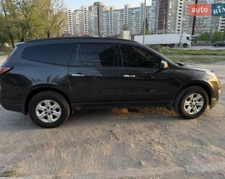 Серый Шевроле Траверс, объемом двигателя 3.6 л и пробегом 308 тыс. км за 9500 $, фото 4 на Automoto.ua