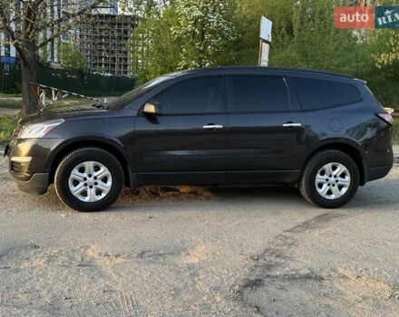 Серый Шевроле Траверс, объемом двигателя 3.6 л и пробегом 308 тыс. км за 9500 $, фото 2 на Automoto.ua