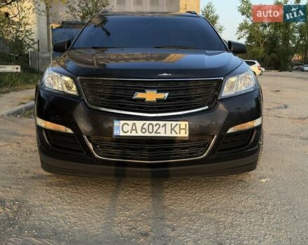 Серый Шевроле Траверс, объемом двигателя 3.6 л и пробегом 308 тыс. км за 9500 $, фото 1 на Automoto.ua