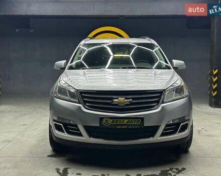 Сірий Шевроле Траверс, об'ємом двигуна 3.56 л та пробігом 206 тис. км за 13000 $, фото 1 на Automoto.ua