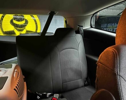 Сірий Шевроле Траверс, об'ємом двигуна 3.6 л та пробігом 206 тис. км за 13000 $, фото 14 на Automoto.ua