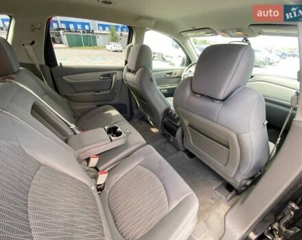 Серый Шевроле Траверс, объемом двигателя 3.56 л и пробегом 114 тыс. км за 11990 $, фото 45 на Automoto.ua