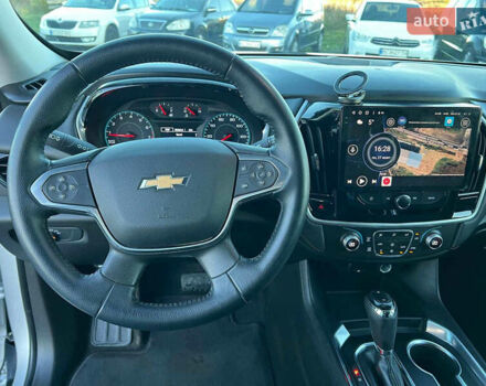 Сірий Шевроле Траверс, об'ємом двигуна 3.6 л та пробігом 177 тис. км за 17490 $, фото 21 на Automoto.ua